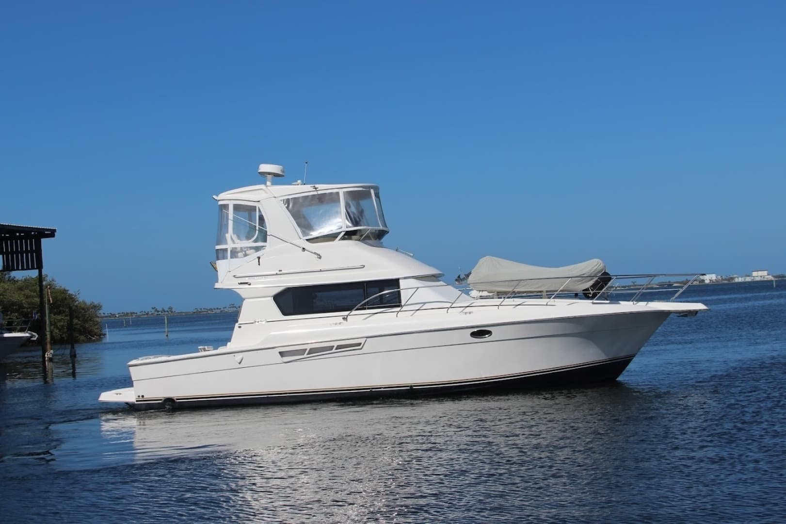 2001 Silverton 42 Convertible - Image 4