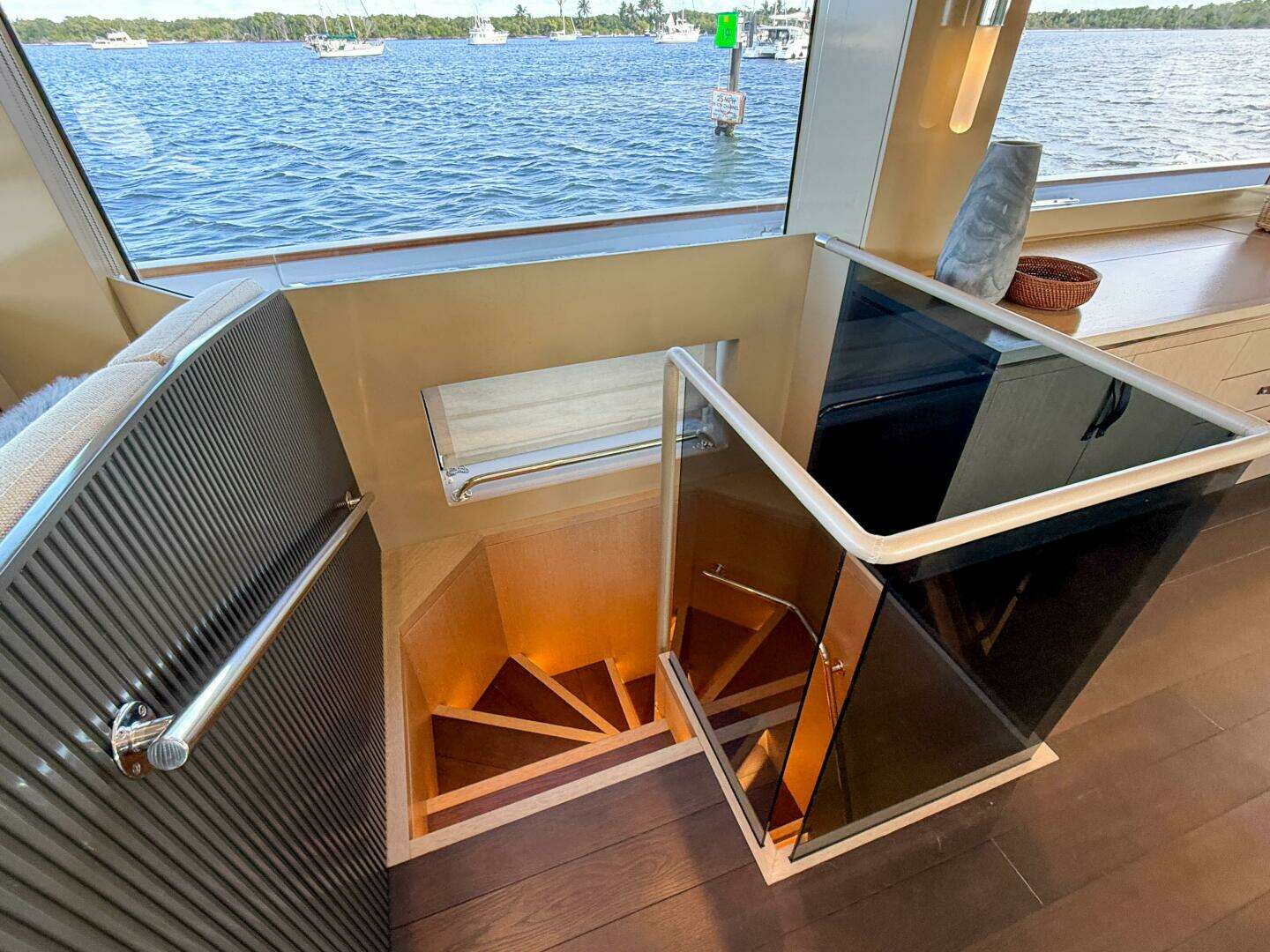 2023 Sirena 68 - Image 38