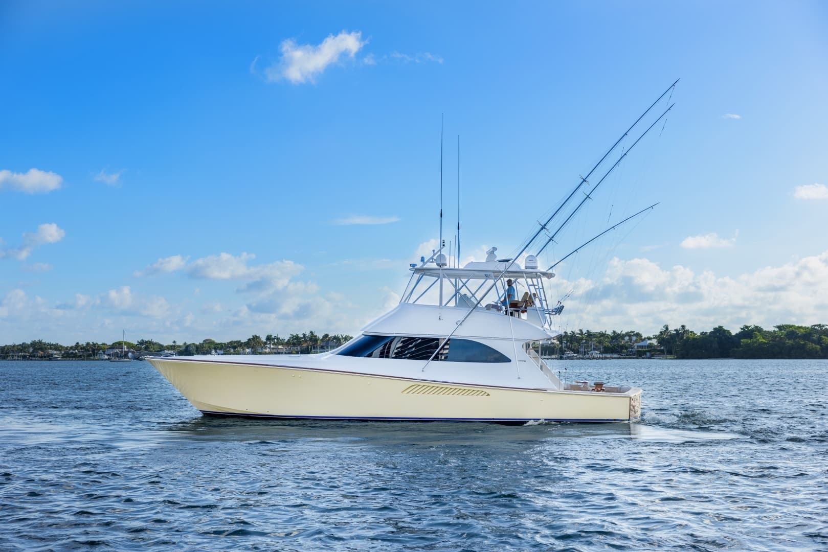 2008 Viking 60 Convertible - Image 36