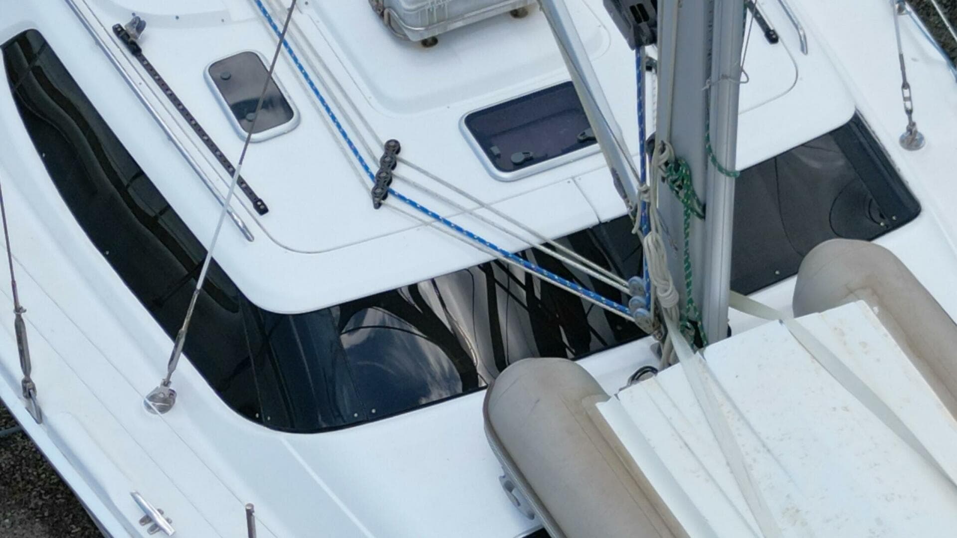 Hunter 45 Center Cockpit sailboat deck, 2007 model, featuring rigging and hatches.