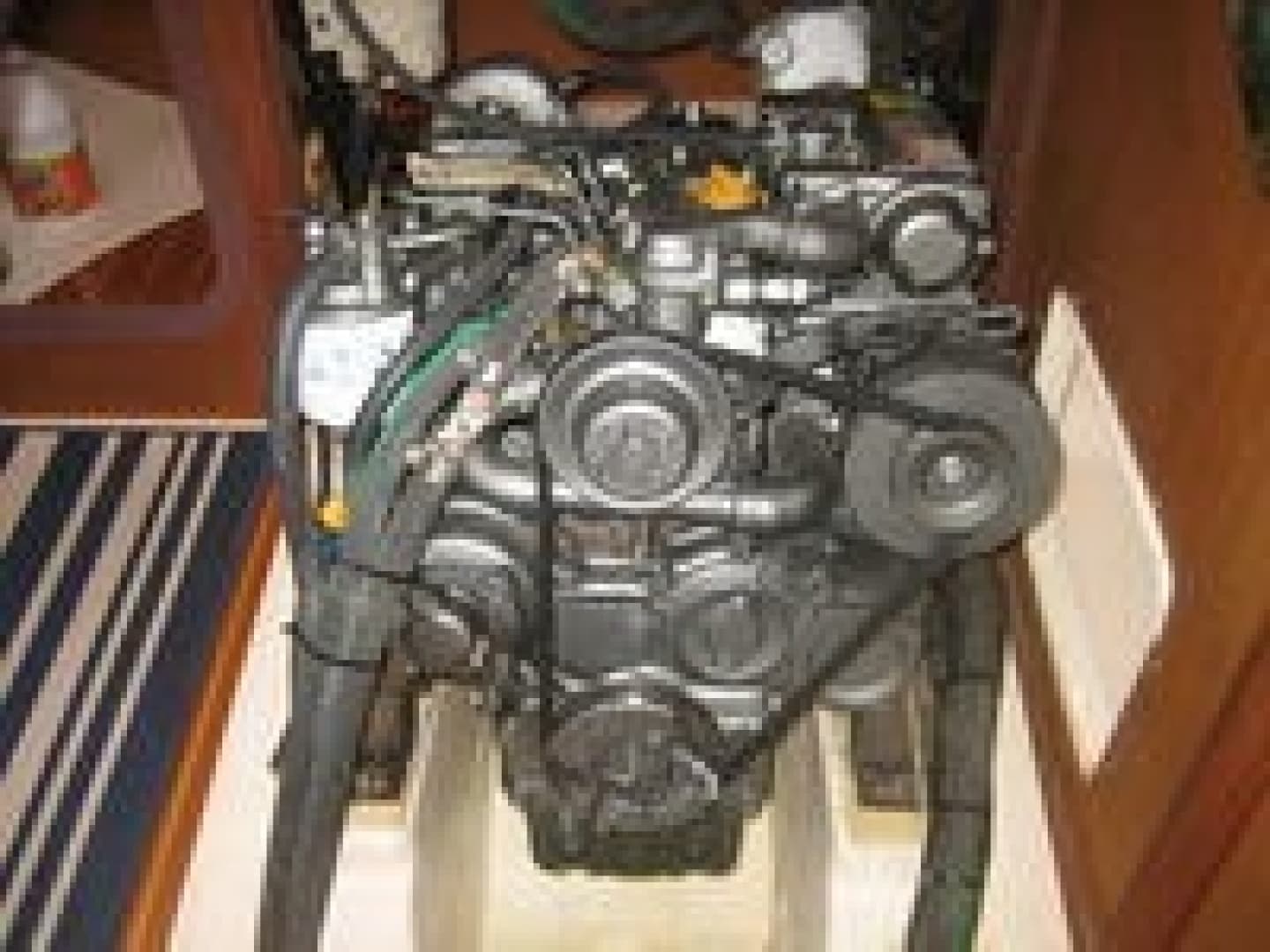 1999 Hunter 380 - Image 13