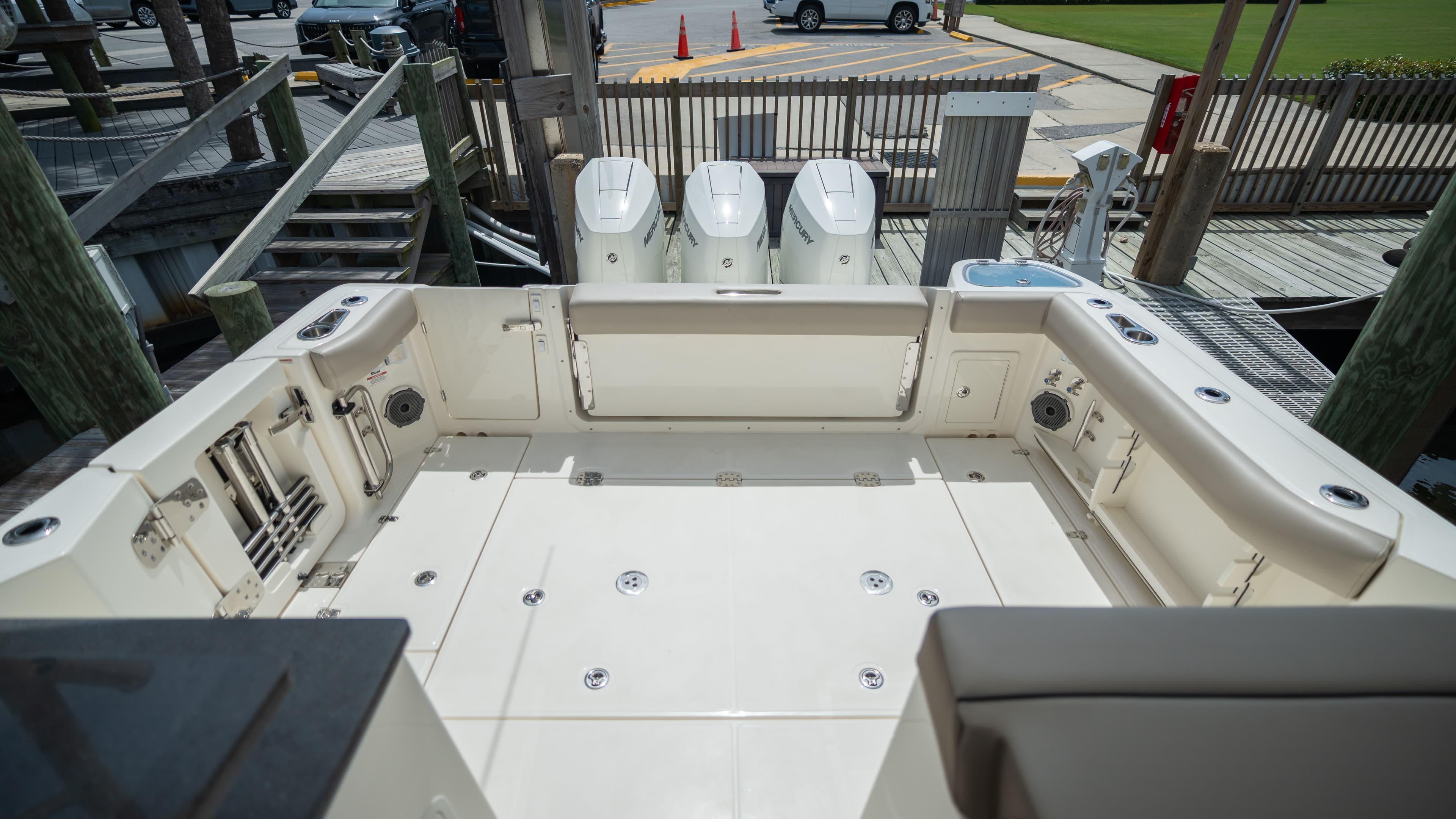 2026 Boston Whaler 365 Conquest - 42