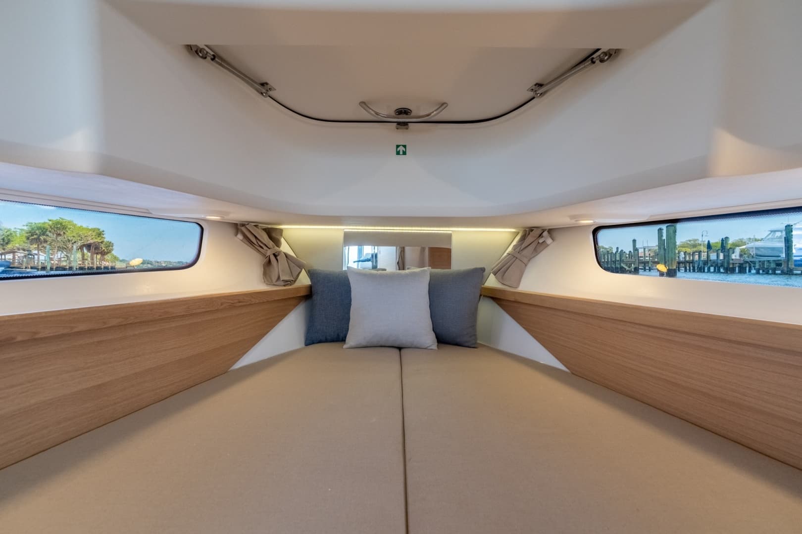 2025 Nimbus Tender 11 - Image 17
