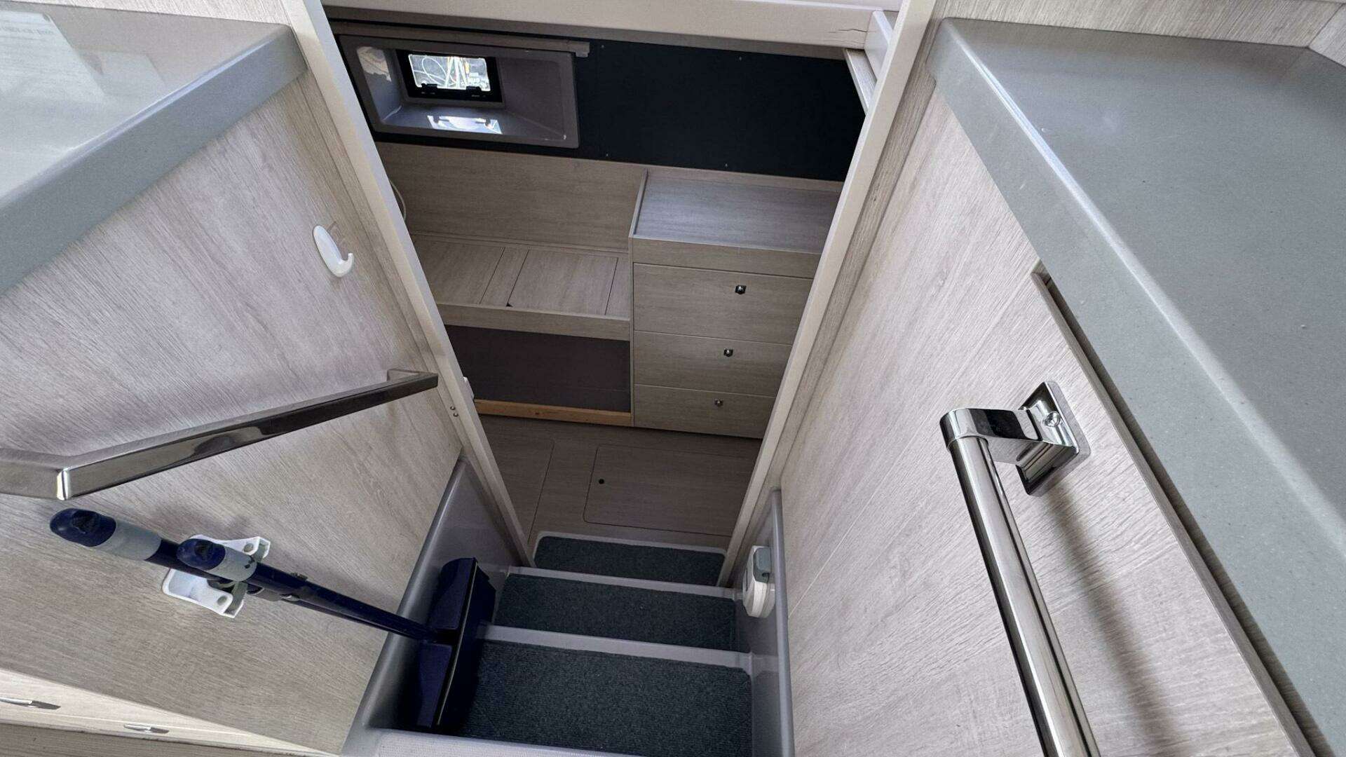 2018 Leopard 43 Powercat - Image 37