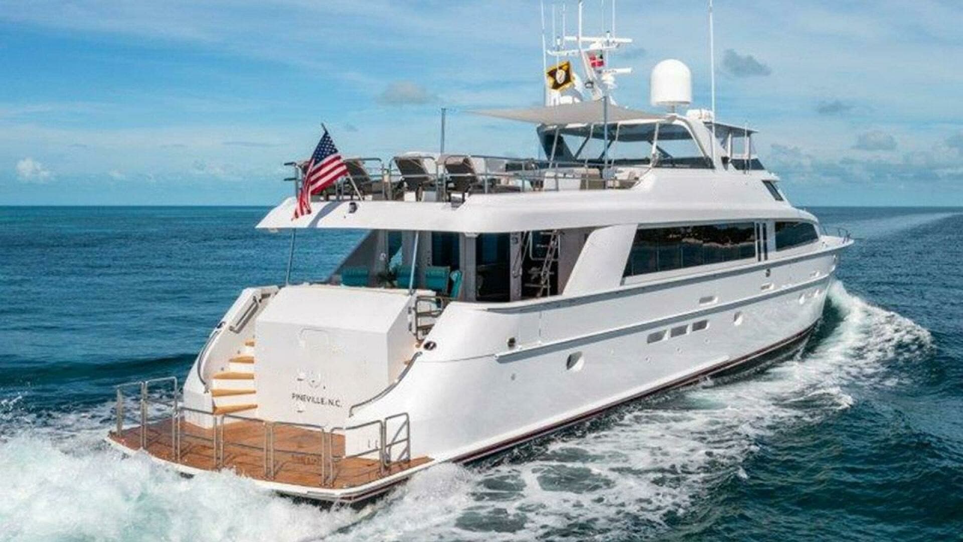 2003 Hatteras — - Image 18