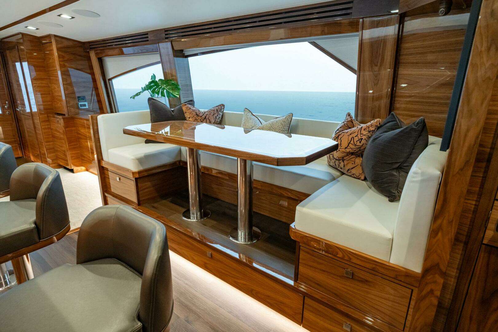 2026 Viking 82 Convertible - Image 17