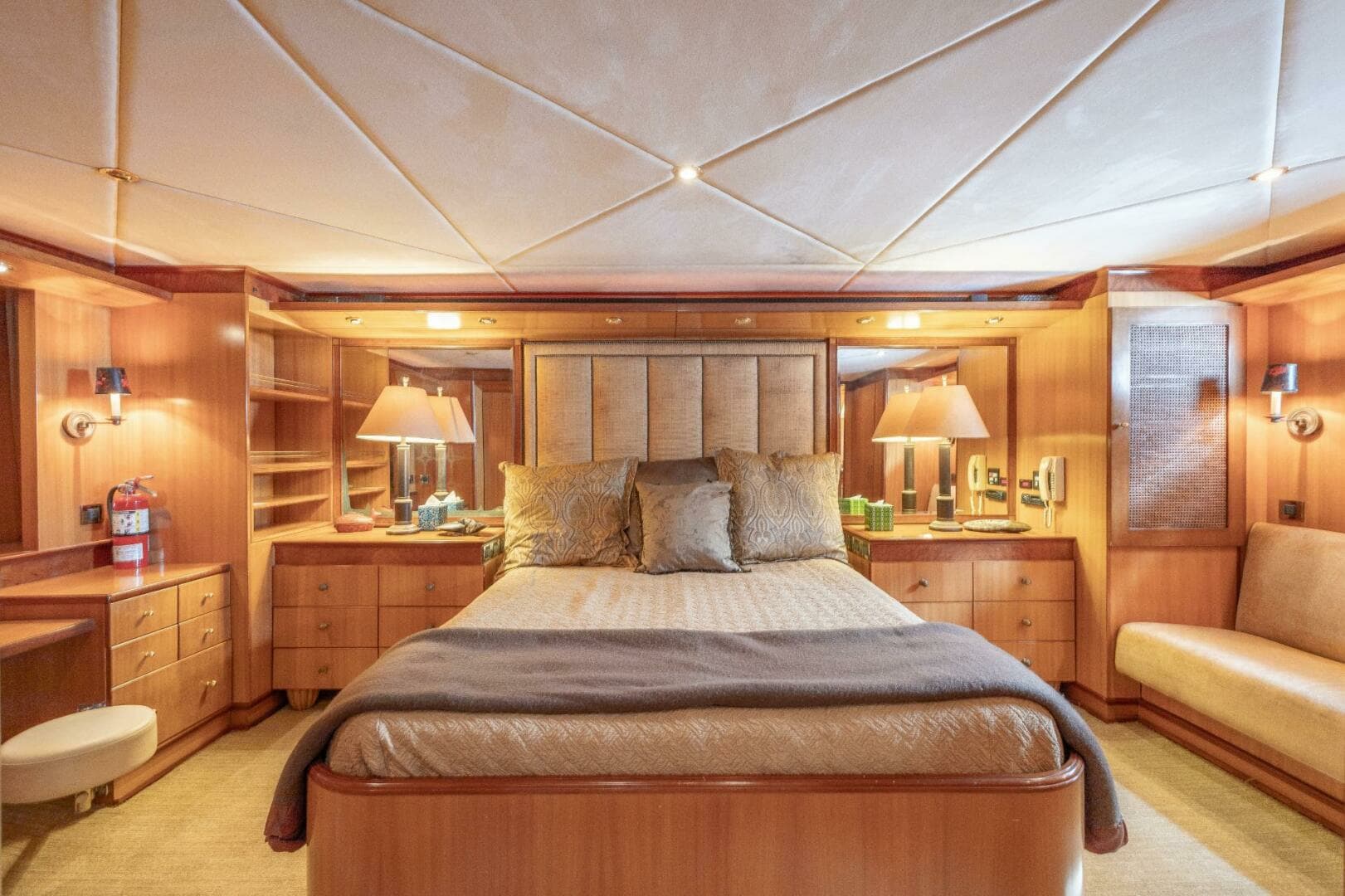 2001 Grand Harbour 76 - Image 27