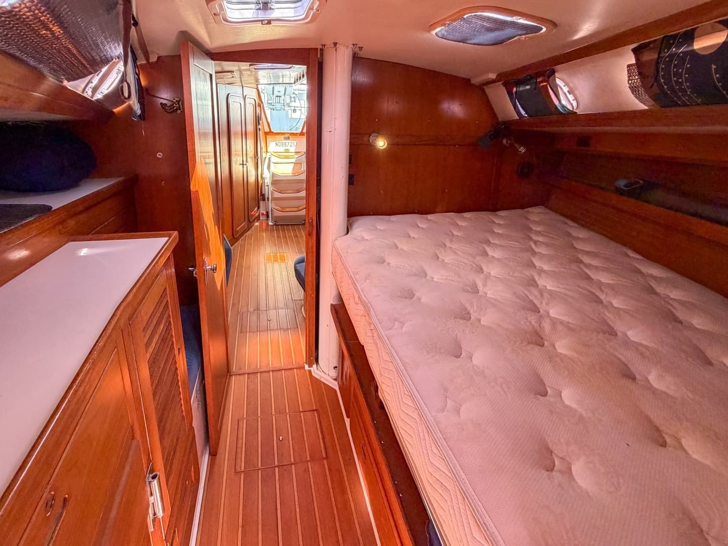 1993 Catalina 42 - Image 19