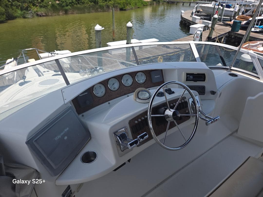 2005 Silverton Motor Yacht - 6
