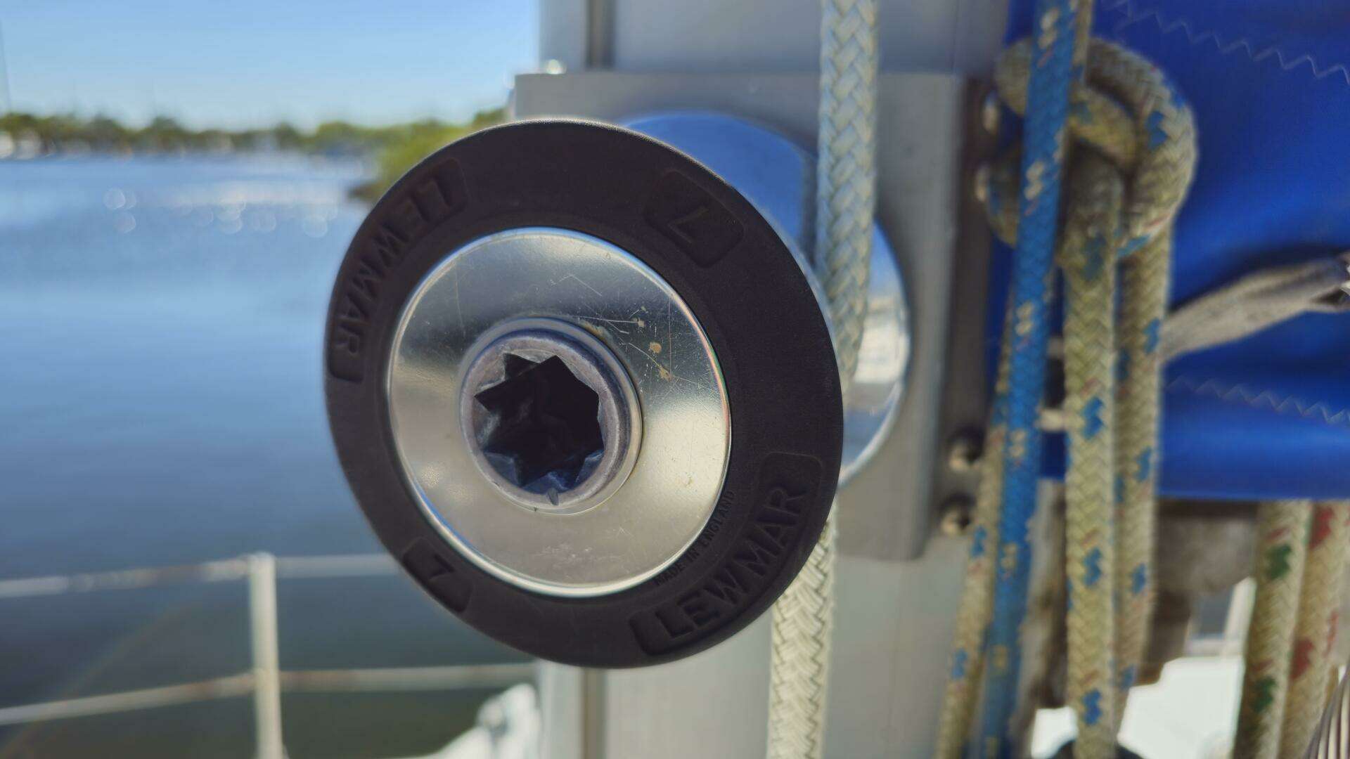 1992 Endeavour Catamaran 30 - Image 40