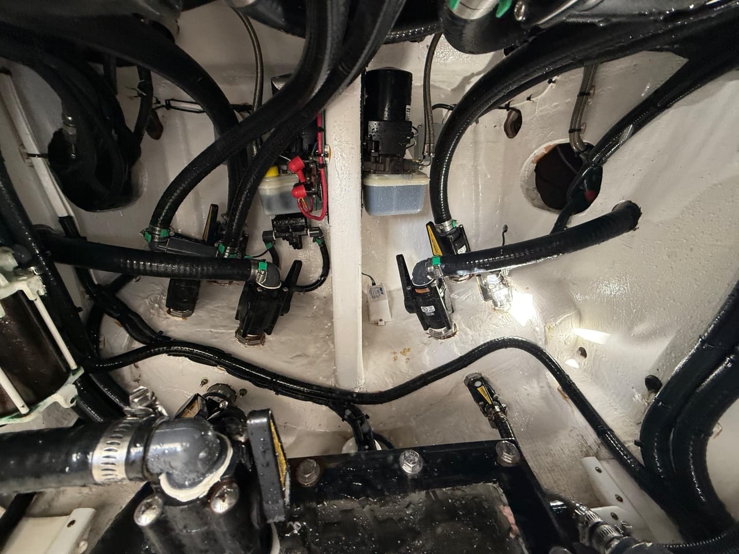 2023 Contender 39 Fisharound - Image 19