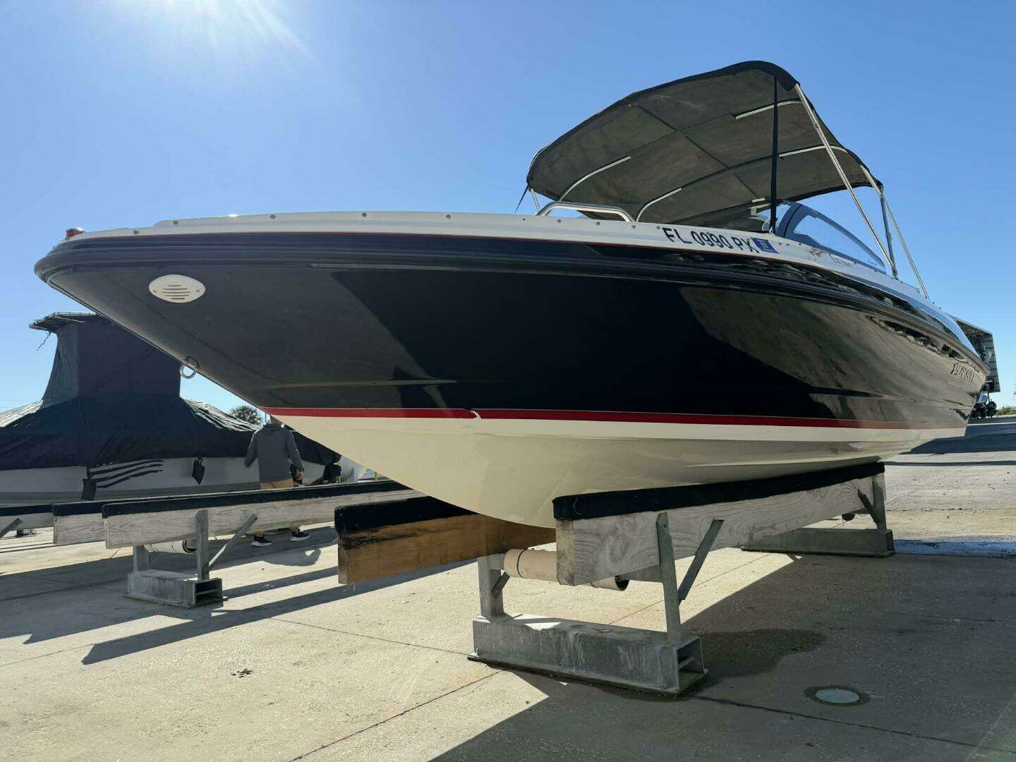 2015 Larson LX 225S IO - Image 8