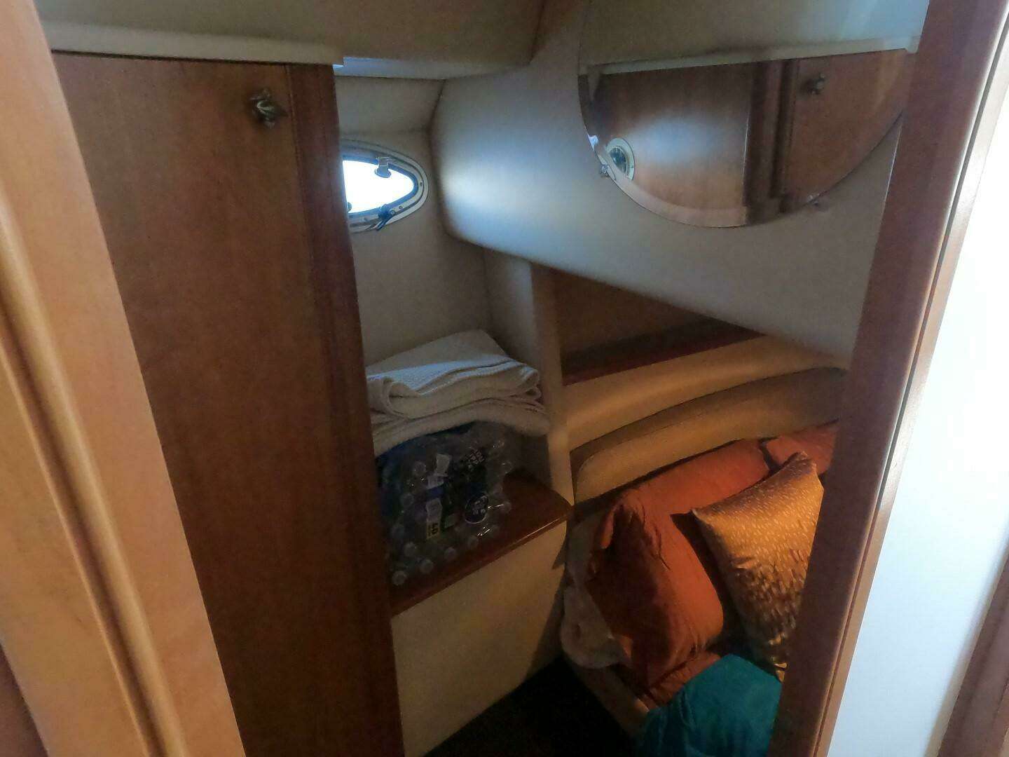 2003 Meridian 34 Convertible - Image 25