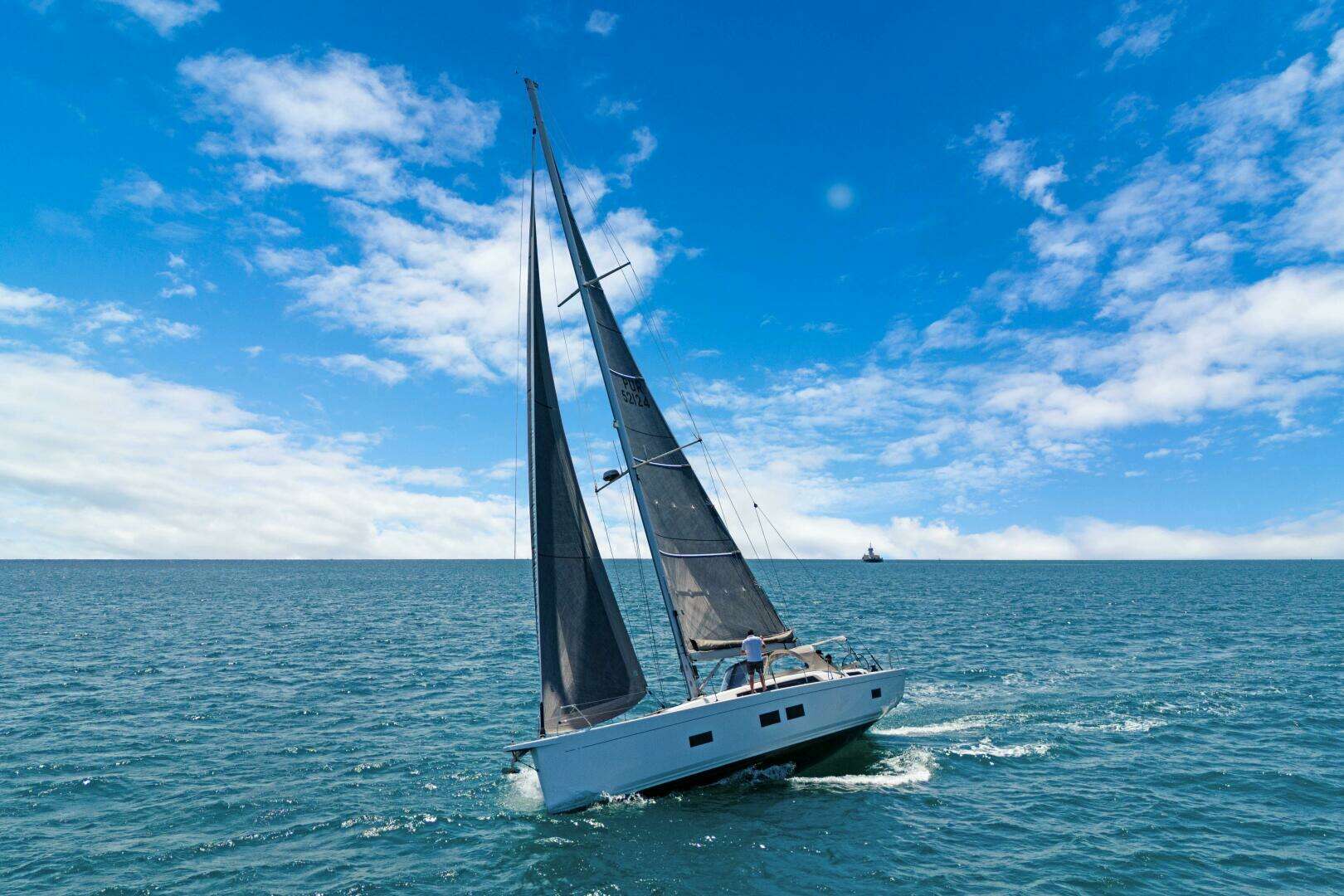 2017 Grand Soleil 52 LC - Image 13