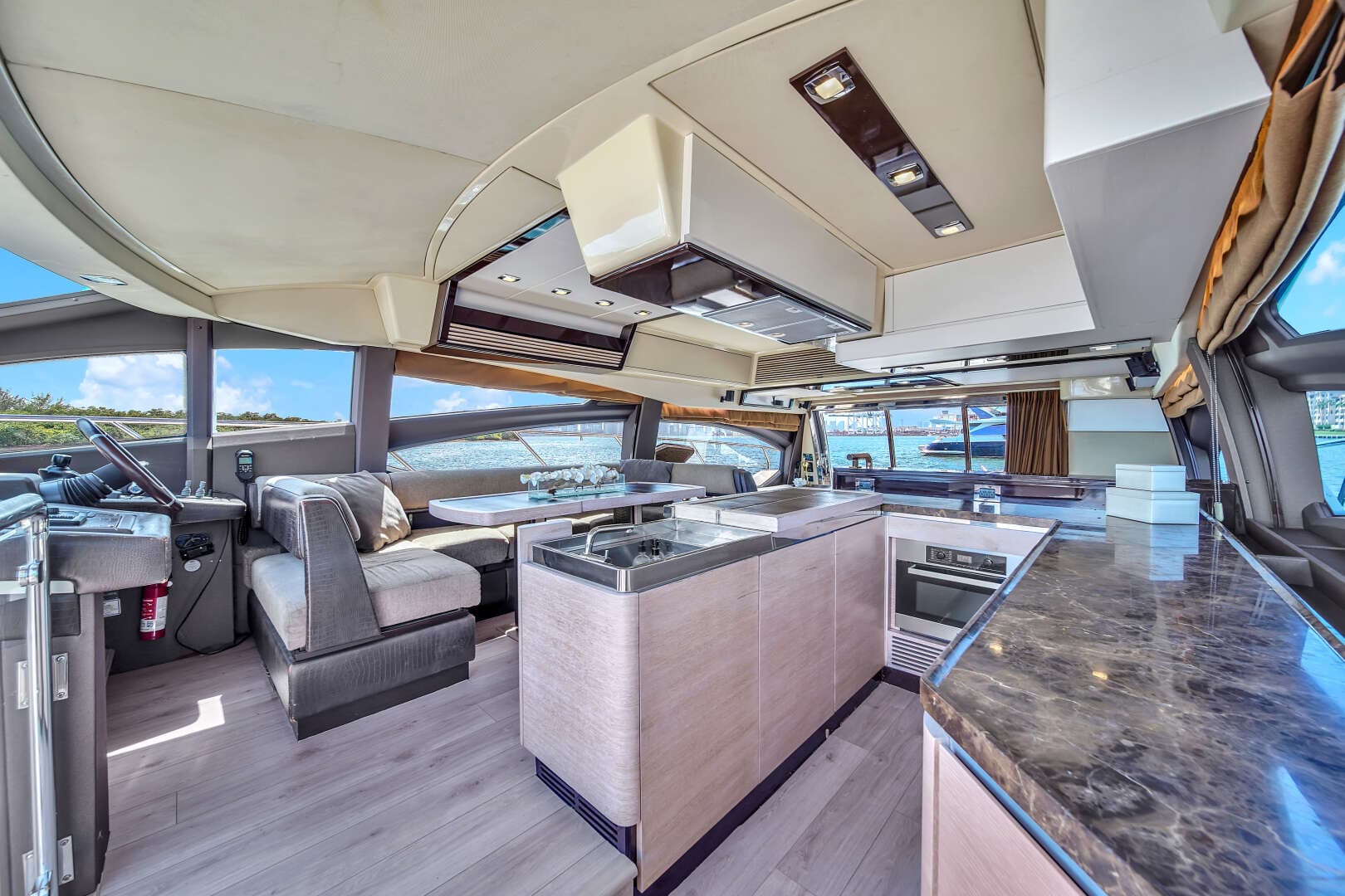 2012 Azimut 64 FLY - Image 62