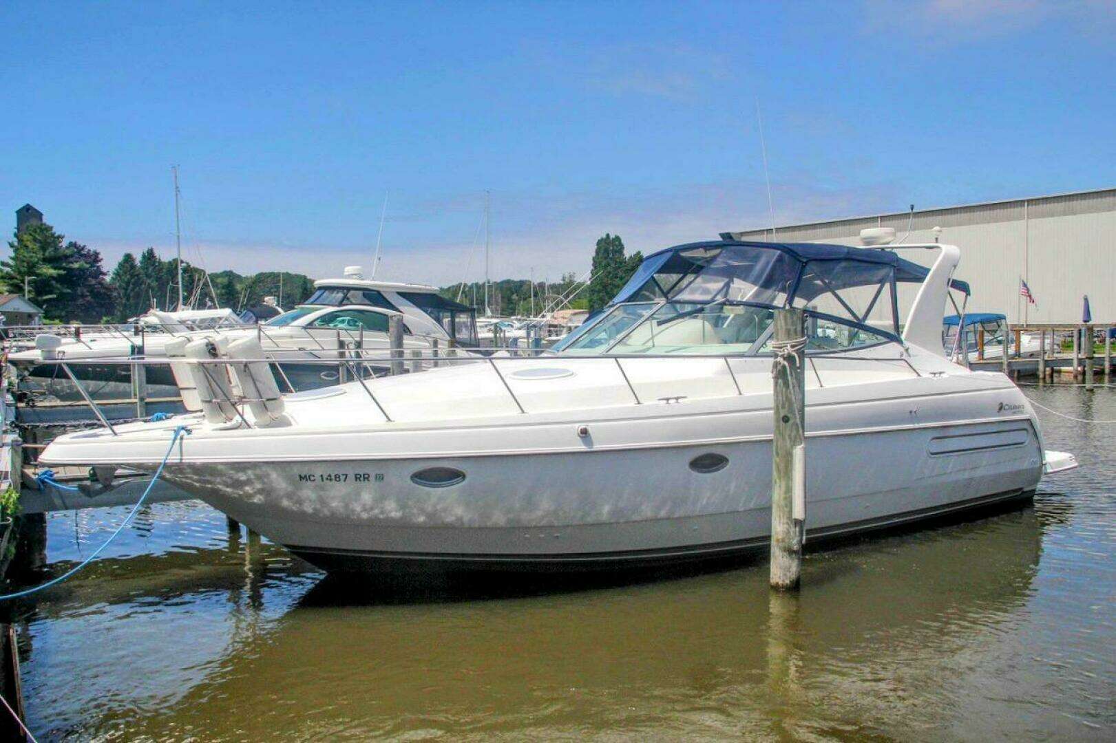 1998 Cruisers Yachts 3575 Esprit - Image 2