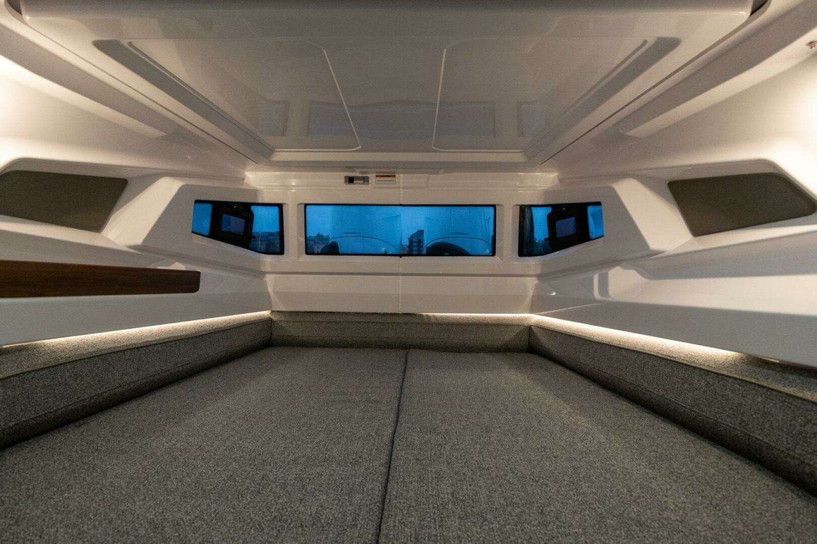 2027 Axopar 38 - Image 31