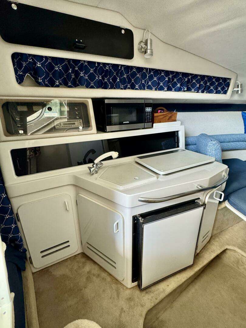 1994 Chaparral Signature 27 Cabin Cruiser - Image 39