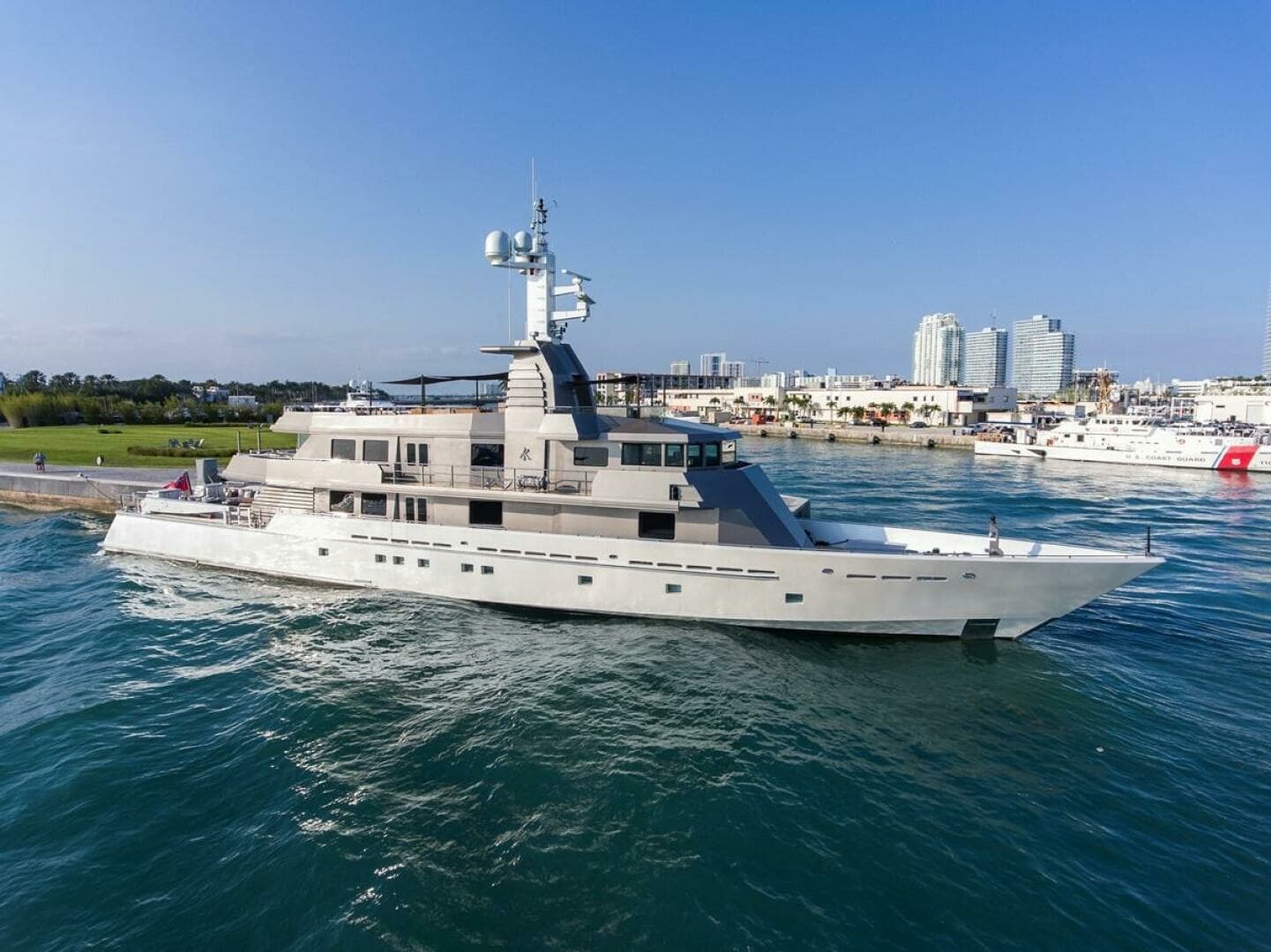 2004 Oceanfast — - Image 88