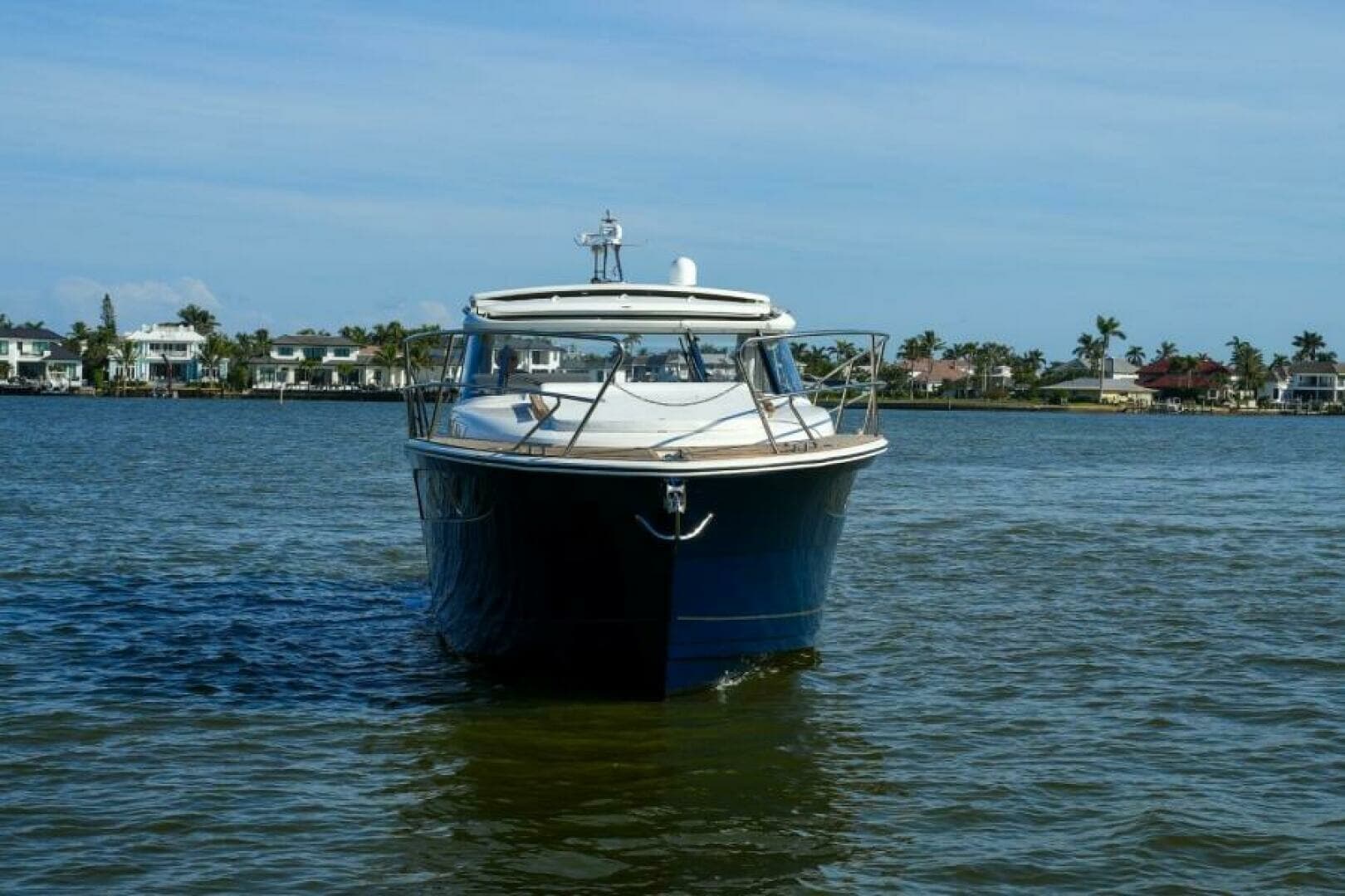 2026 Marex 360 Cabriolet Cruiser - Image 8