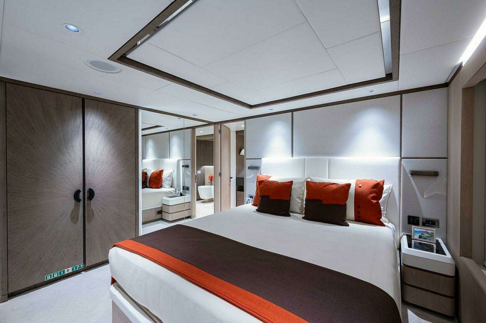 2020 Majesty Yachts 140 - Image 44