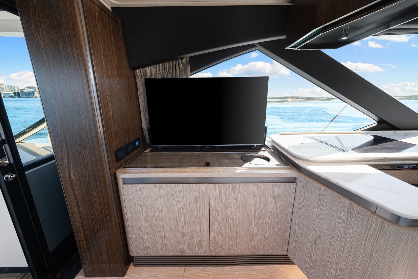 2020 Azimut S6 - Image 94