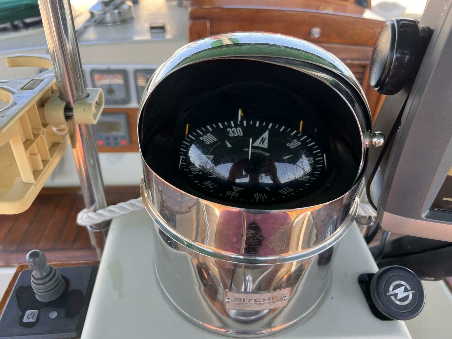 1982 Whitby Yachts — - Image 25