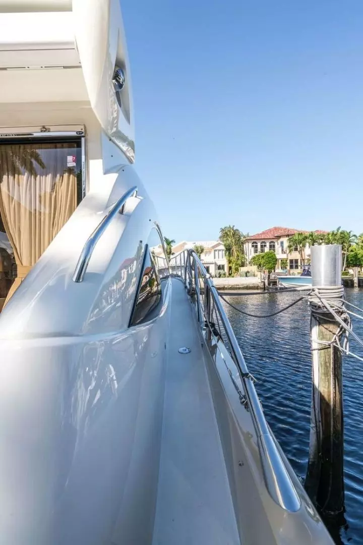 2010 Sunseeker Predator - Image 5