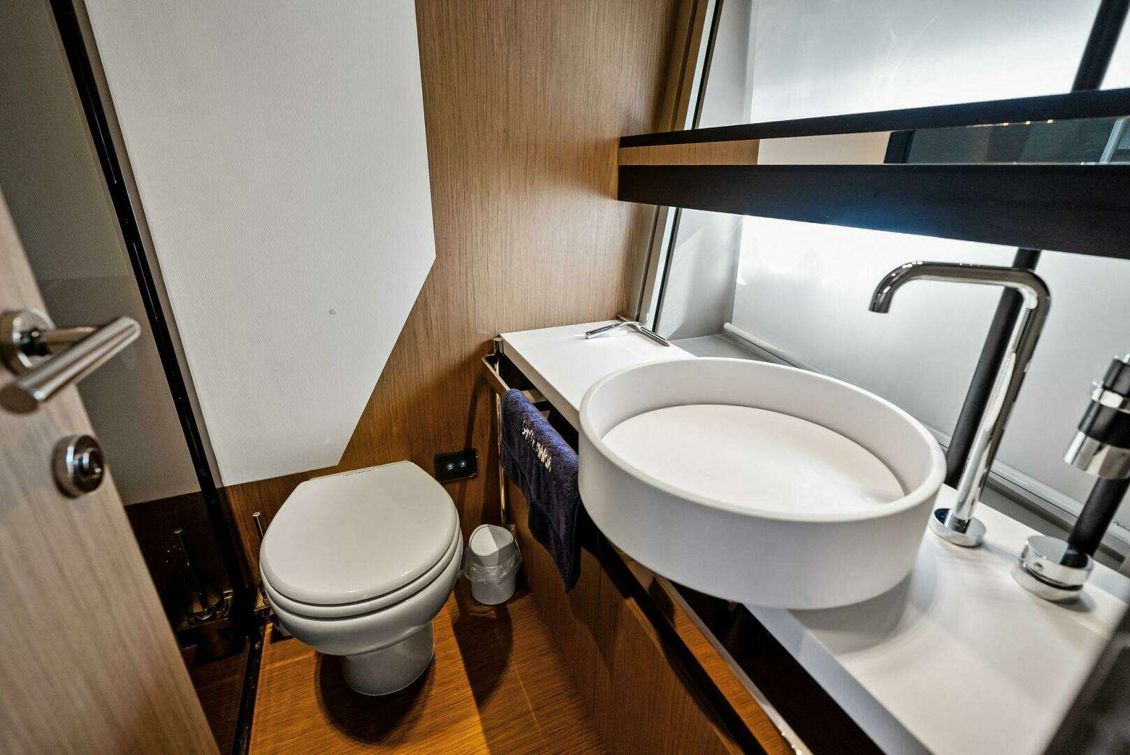 2024 Ferretti Yachts 720 - Image 67