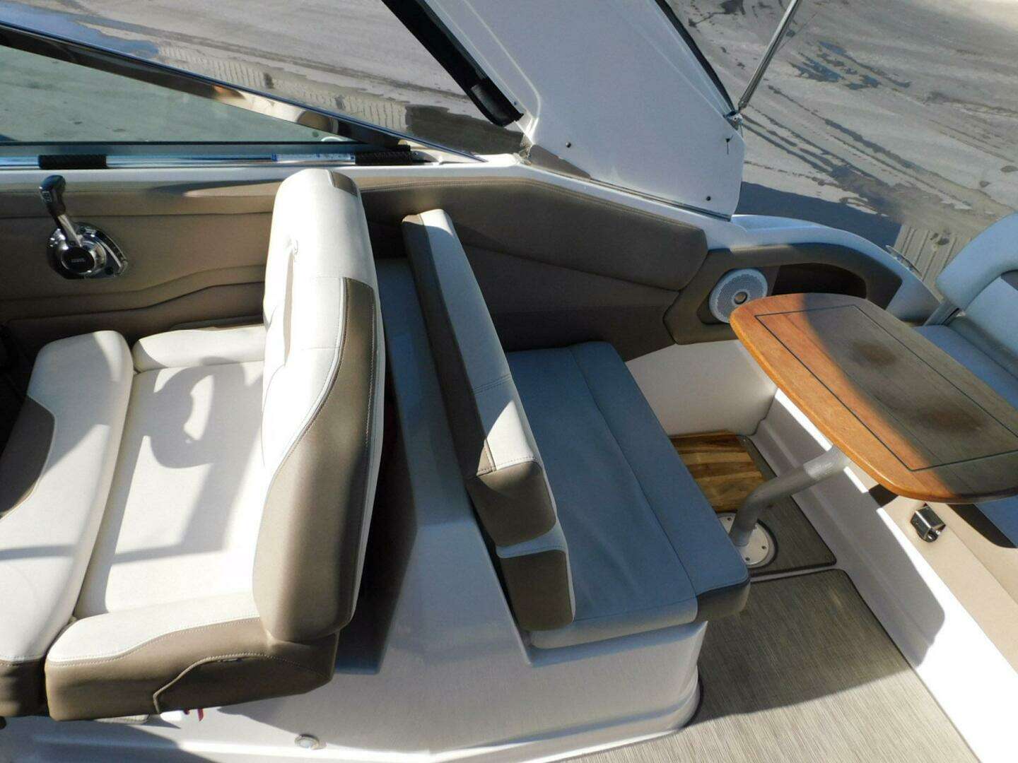 2019 Regal 28 Express - Image 26