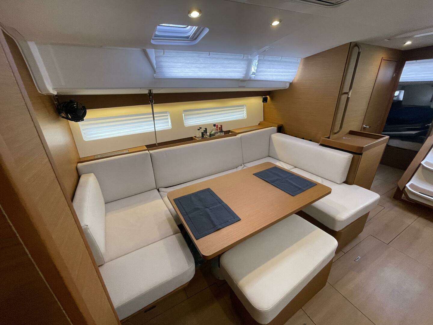 2022 Jeanneau Sun Odyssey 490 - Image 16