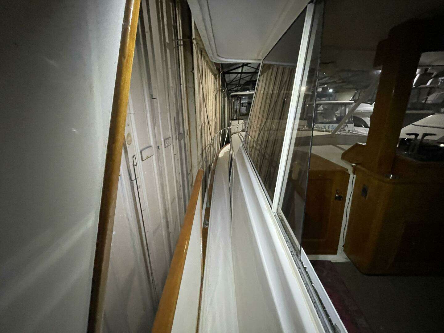 1986 Egg Harbor 40 Motor Yacht - Image 15