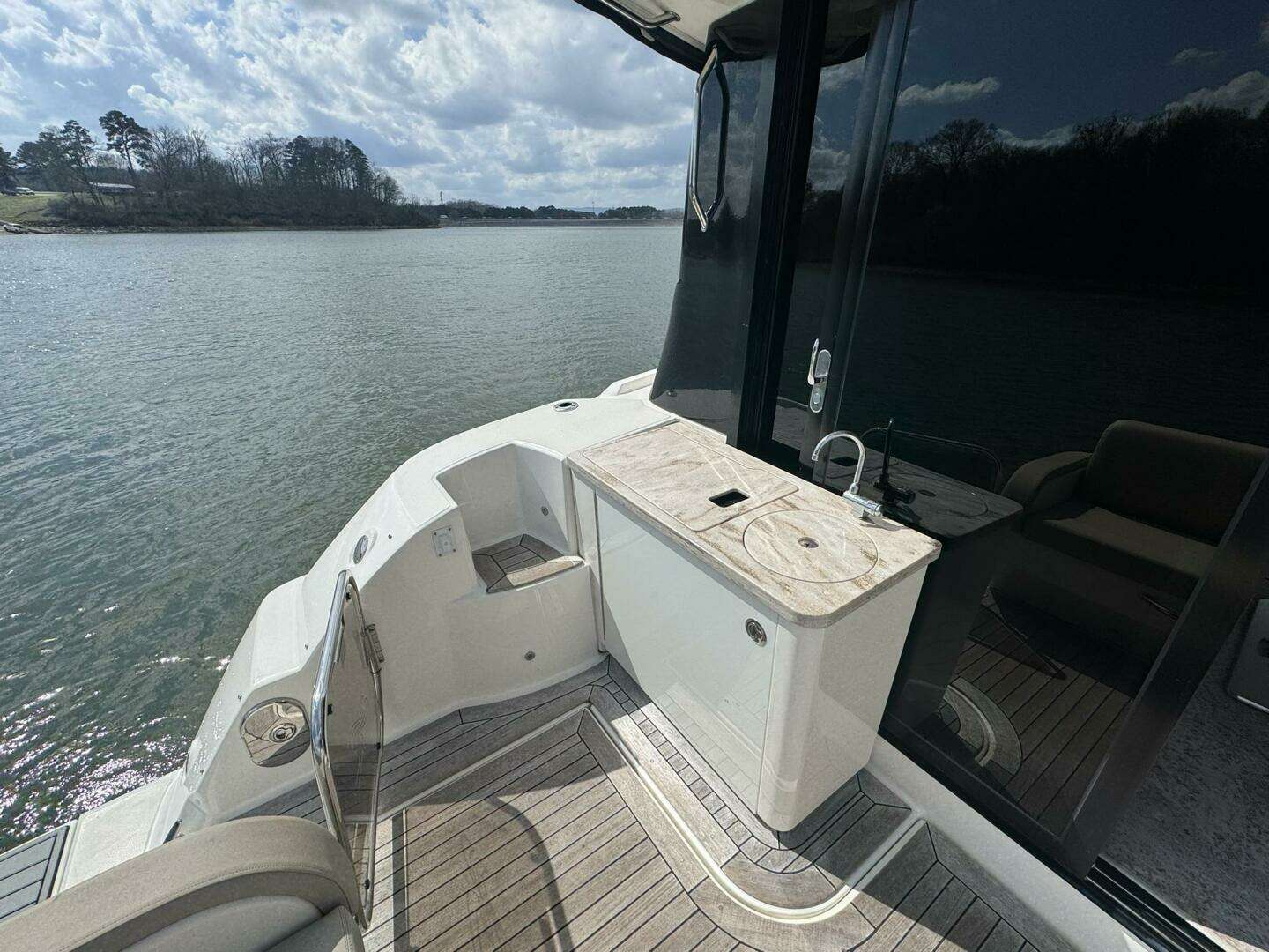 2015 Sea Ray — - Image 6