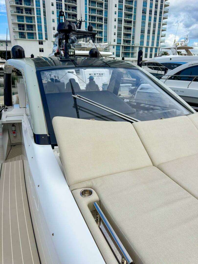 2023 Azimut Verve 47 - Image 34