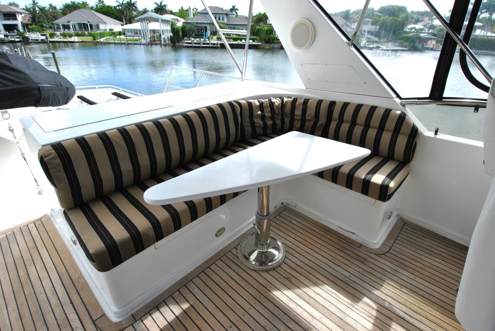 2002 Grand Alaskan Raised Pilothouse - Image 45