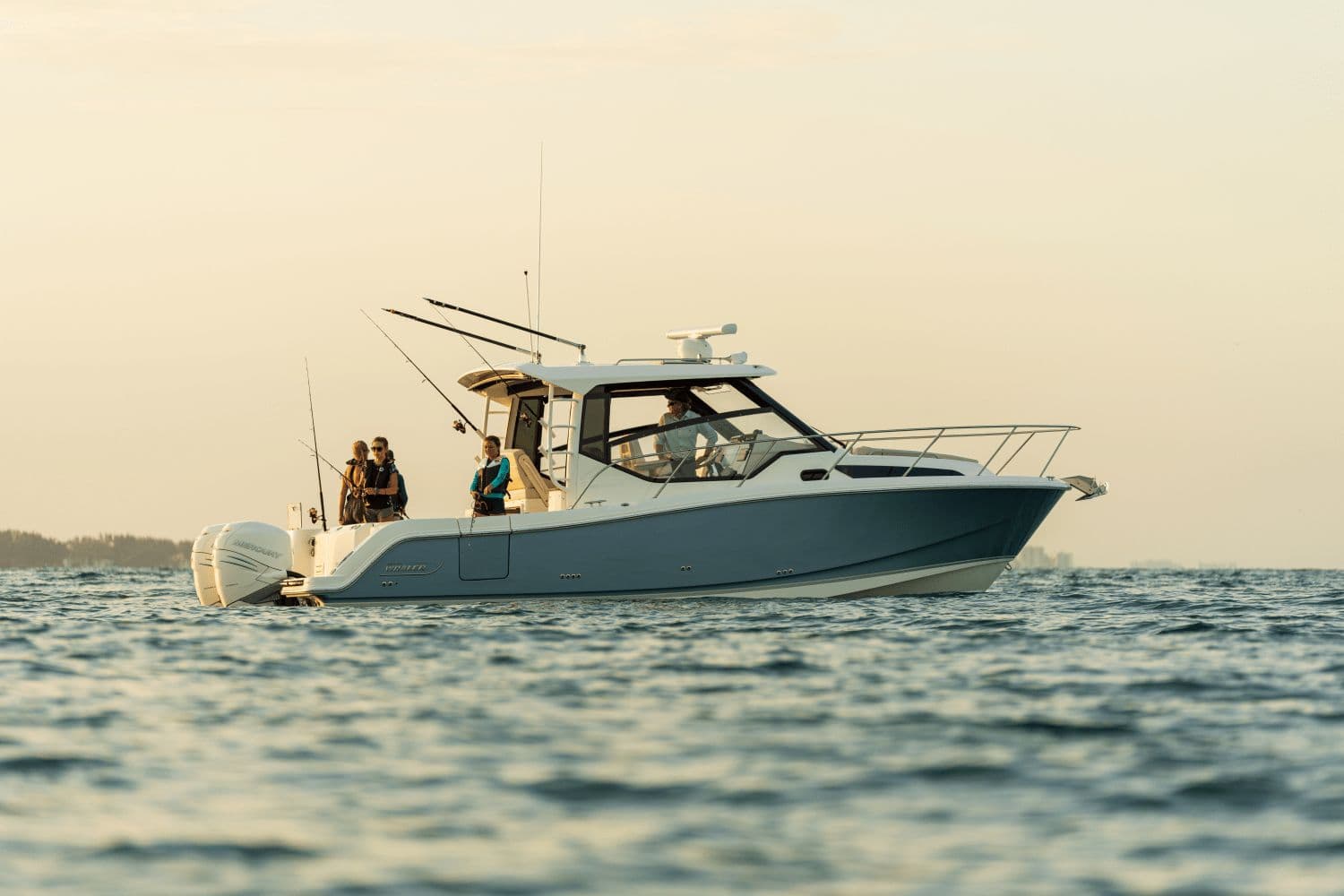2026 Boston Whaler 325 Conquest - 17