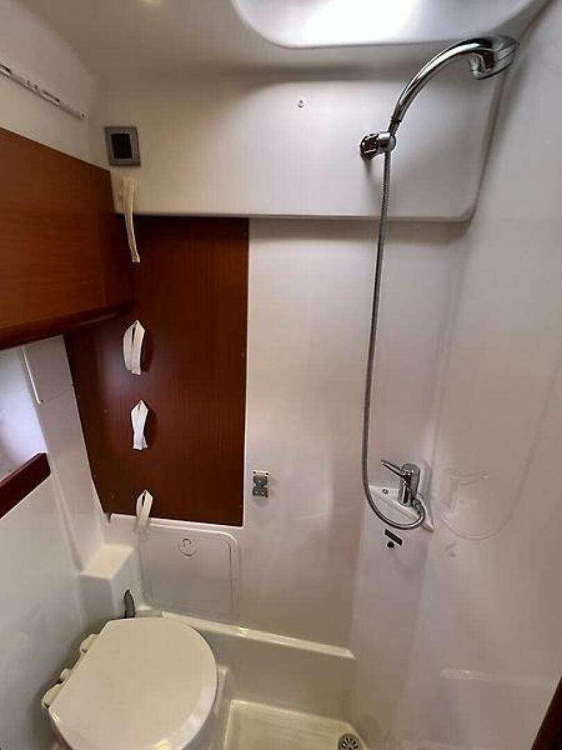 2013 Beneteau 38 Gran Turismo - Image 27