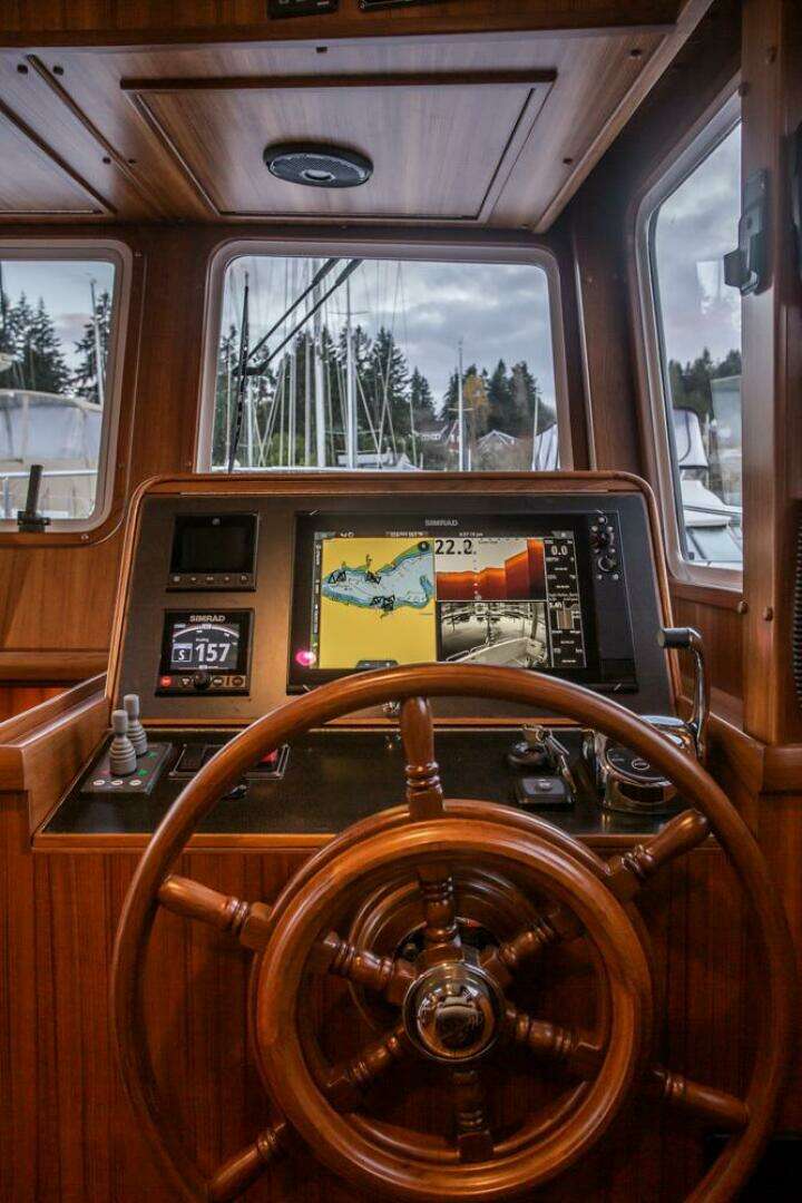 2026 Helmsman Trawlers 43E Pilothouse - Image 38