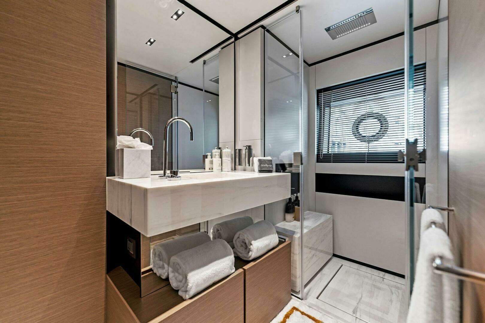 2024 Custom Line Navetta 33 - Image 87