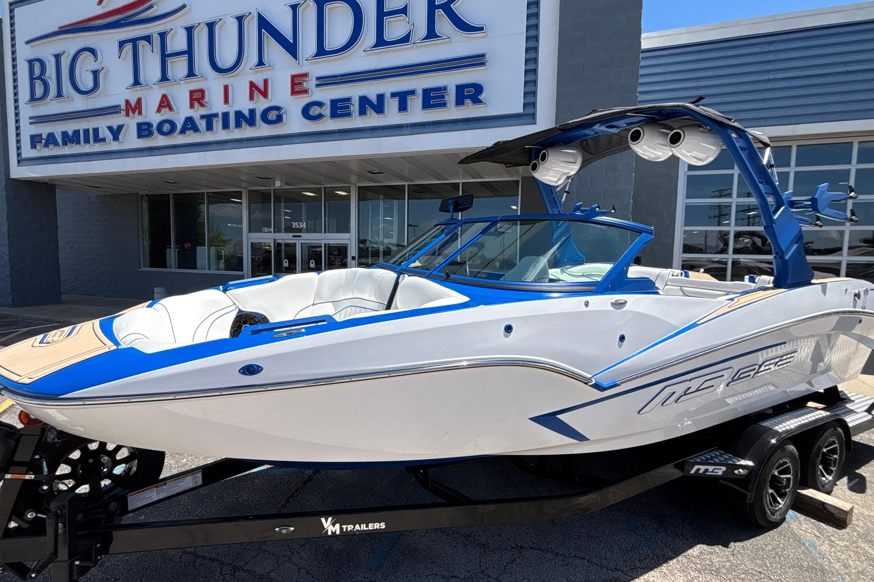 2026 MB B52 23 Alpha boat displayed at Big Thunder Marine dealership.