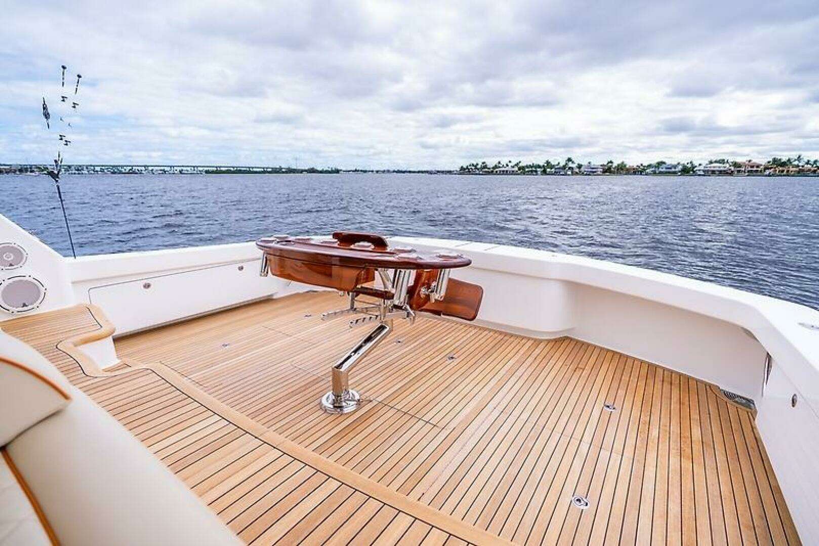 2019 Viking 68 Enclosed Bridge - Image 9