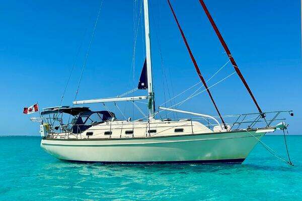 1999 Island Packet 380