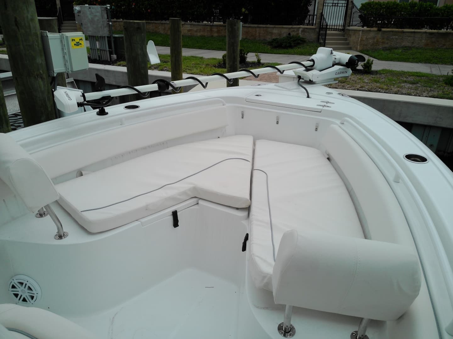 2026 Sea Hunt Ultra 245SE - Image 3