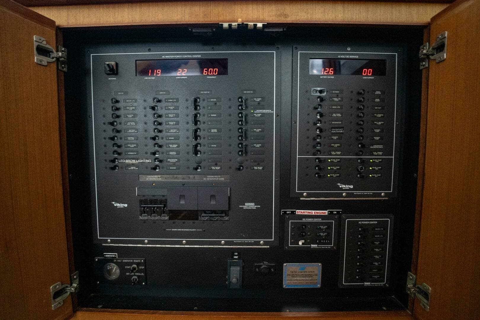 2000 Viking Conv Sport Fisher - Image 13