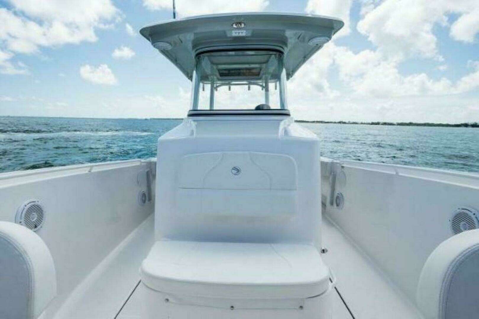 2025 Edgewater 285CC - Image 8