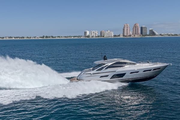 2024 Pershing 7X - Image 1