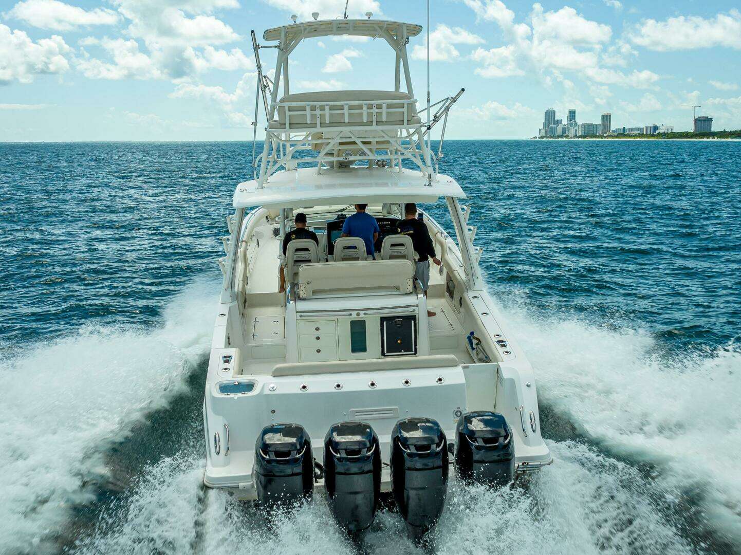 2016 Boston Whaler — - Image 52