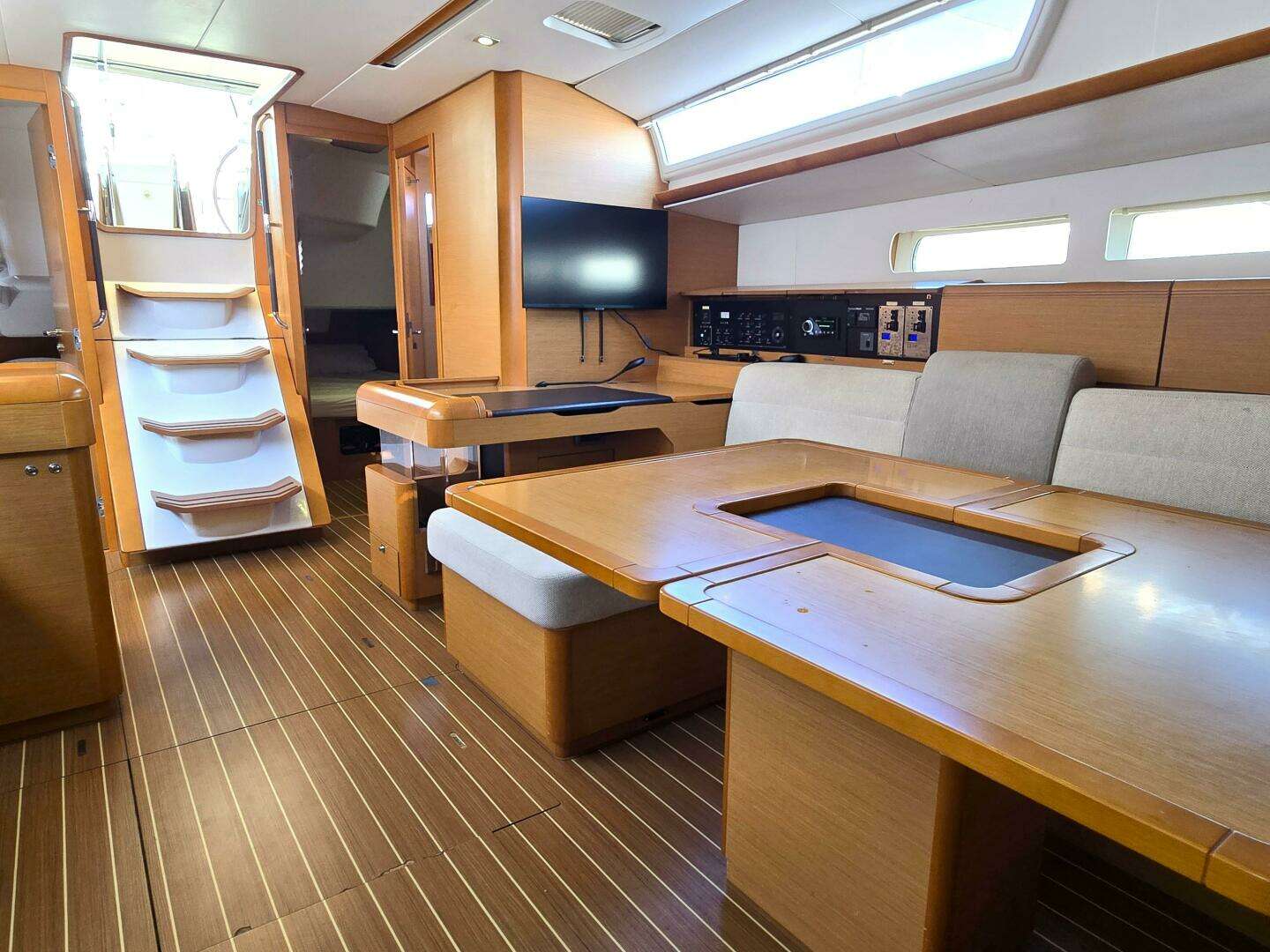 2012 Jeanneau 509 - Image 43