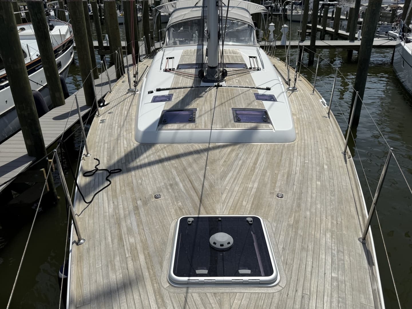 2016 Beneteau Oceanis 60 - Image 32