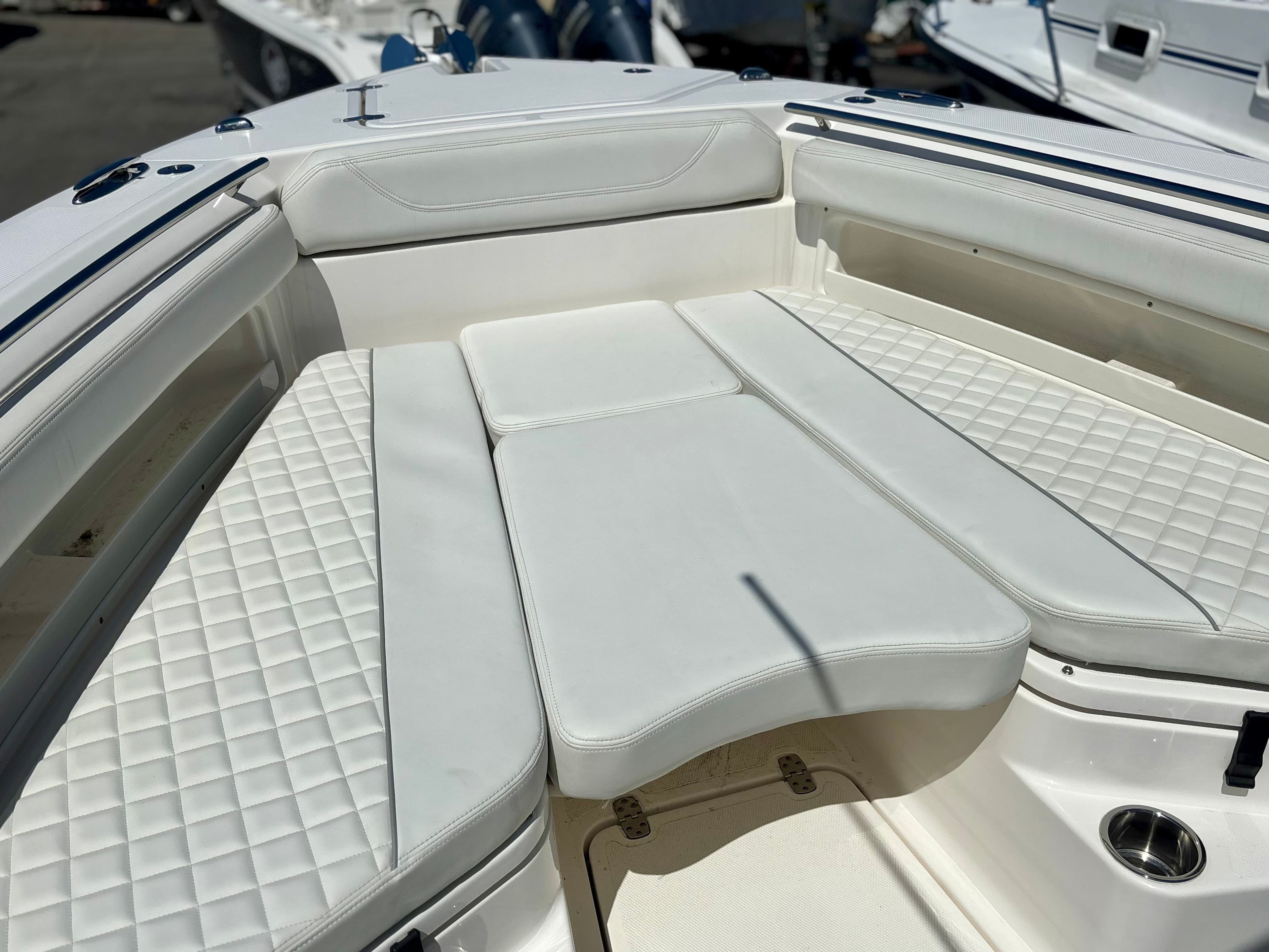 2023 PURSUIT 248 S - Image 5